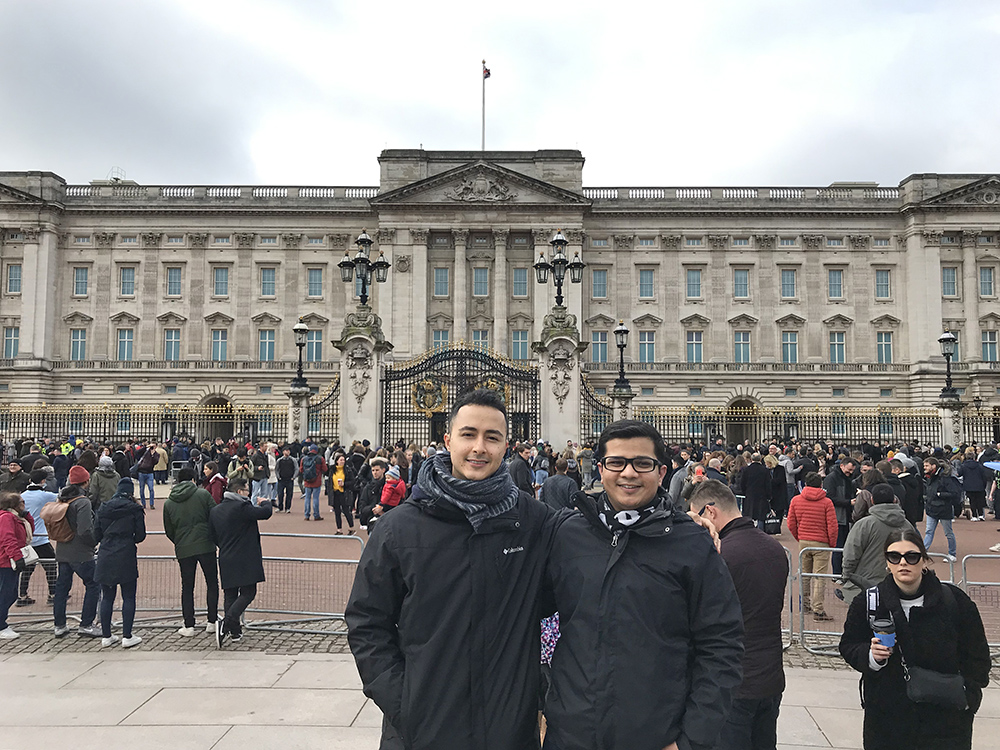 Alex and Shail by Buckingham Palace