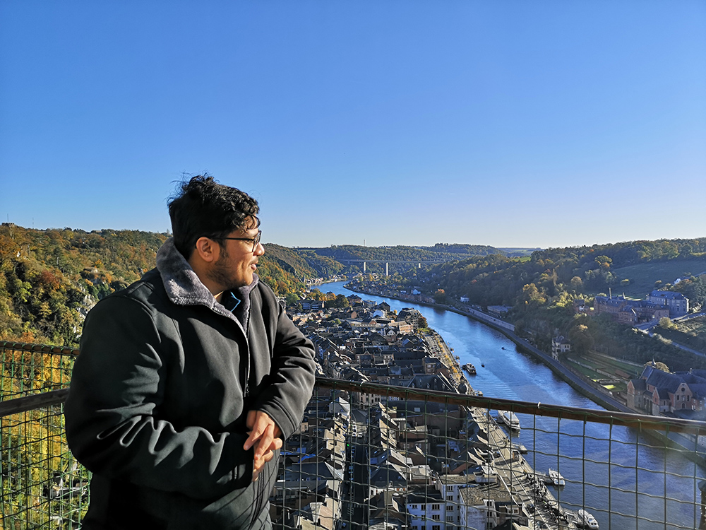 Shail and the view above the Meuse in Dinant